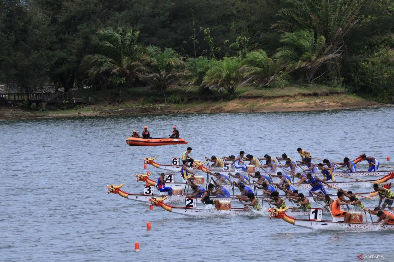 Jawa Barat Tambah Emas di PON 2024 dari Dayung Perahu Naga 1.000 Meter Campuran