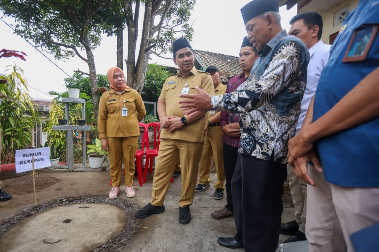 Jaga Air Tanah dari Rumah, Pemprov Jateng Gelorakan Gerakan Sak Omah Sak Sumur Resapan