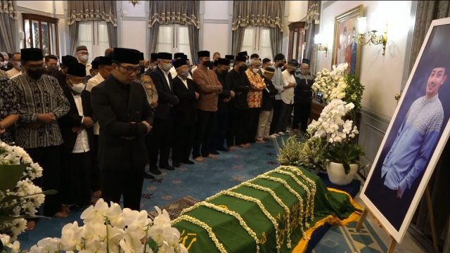 Ridwan Kamil Jelaskan Maksud Memakamkan Eril di Dekat Masjid