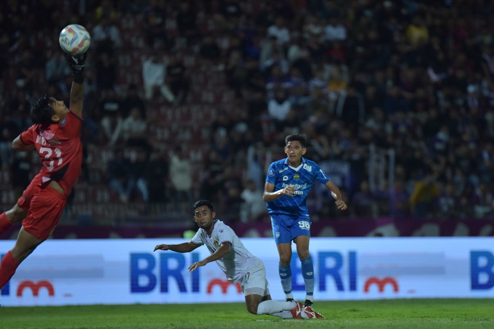 Hasil Persik vs Persib: Maung Bandung Epic Comeback Demi Kemenangan Perdana di Liga 1 2023/2024