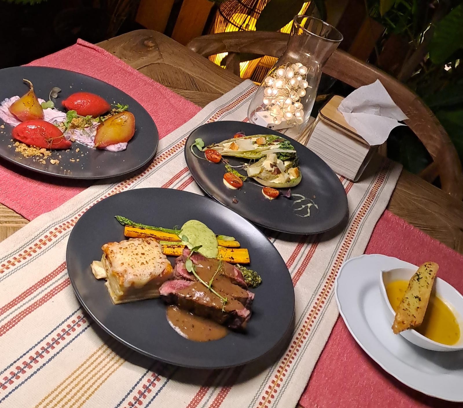 Valentine Lebih Intimate, Meze Steakhouse Suguhkan Wood-Fire Dining Experience Berkelas