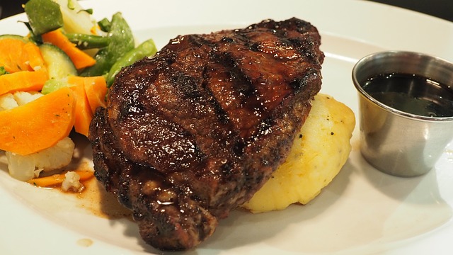 Mengenal 6 Tingkat Kematangan Steak, Nomor 1 Banyak yang Gak Tau Loh!   