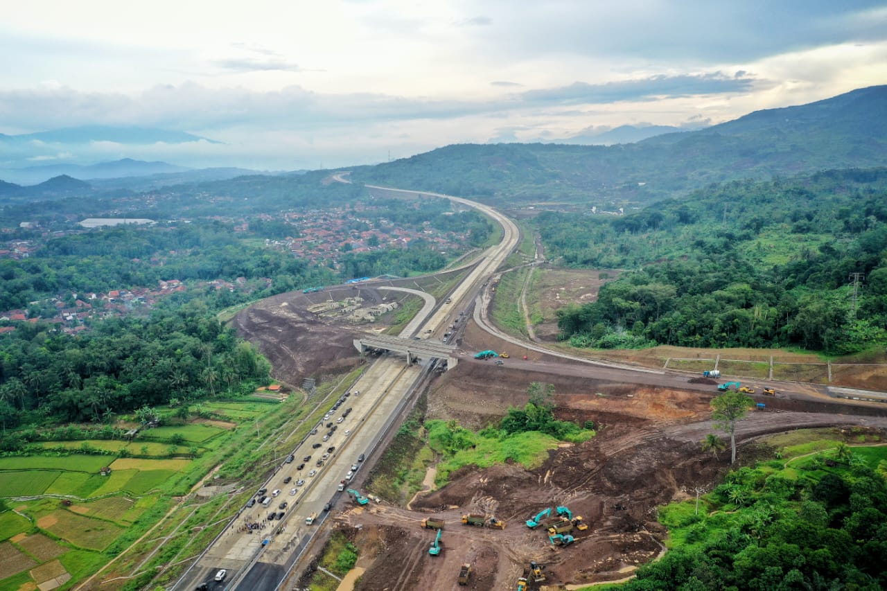 Uji Beban Tol Cisumdawu Melenceng dari Jadwal Pembukaan