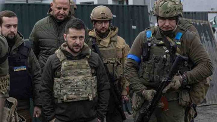 Zelensky Akui Kekuatan Rusia dalam Perang, Ukraina Menyerah?