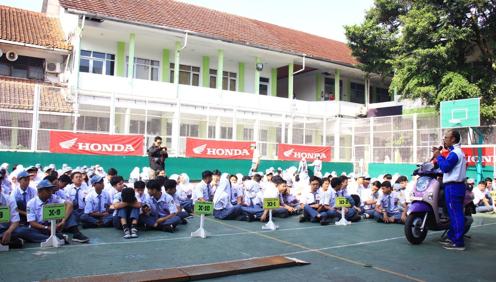 Tetap #Cari_Aman Saat Pergi ke Sekolah