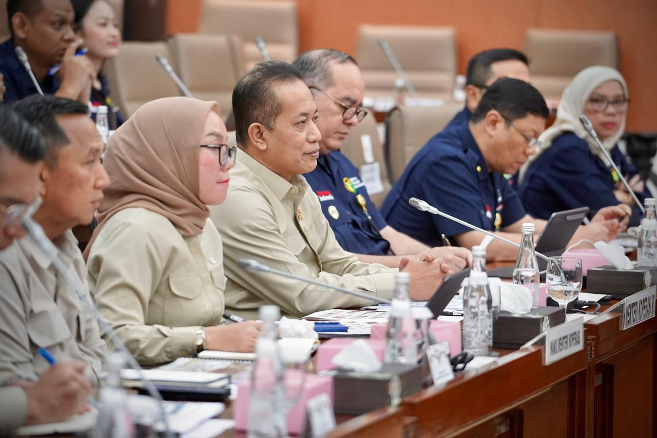 Menteri koperasi dan Dirut Agrinas Optimis Target Pembangunan dan Operasional Selesai Tepat Waktu