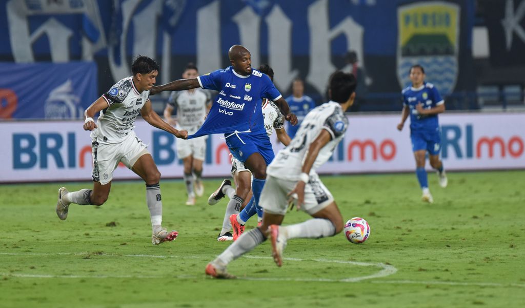 Bojan Apresiasi Kontribusi Kastaneer Walau Tidak Cetak Gol kala Persib Kalahkan Bali United