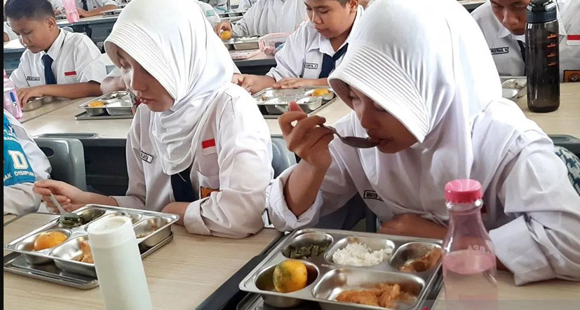 Program Makan Bergizi Gratis Tidak Ada Menu Susu, Begini Kata Wamensos