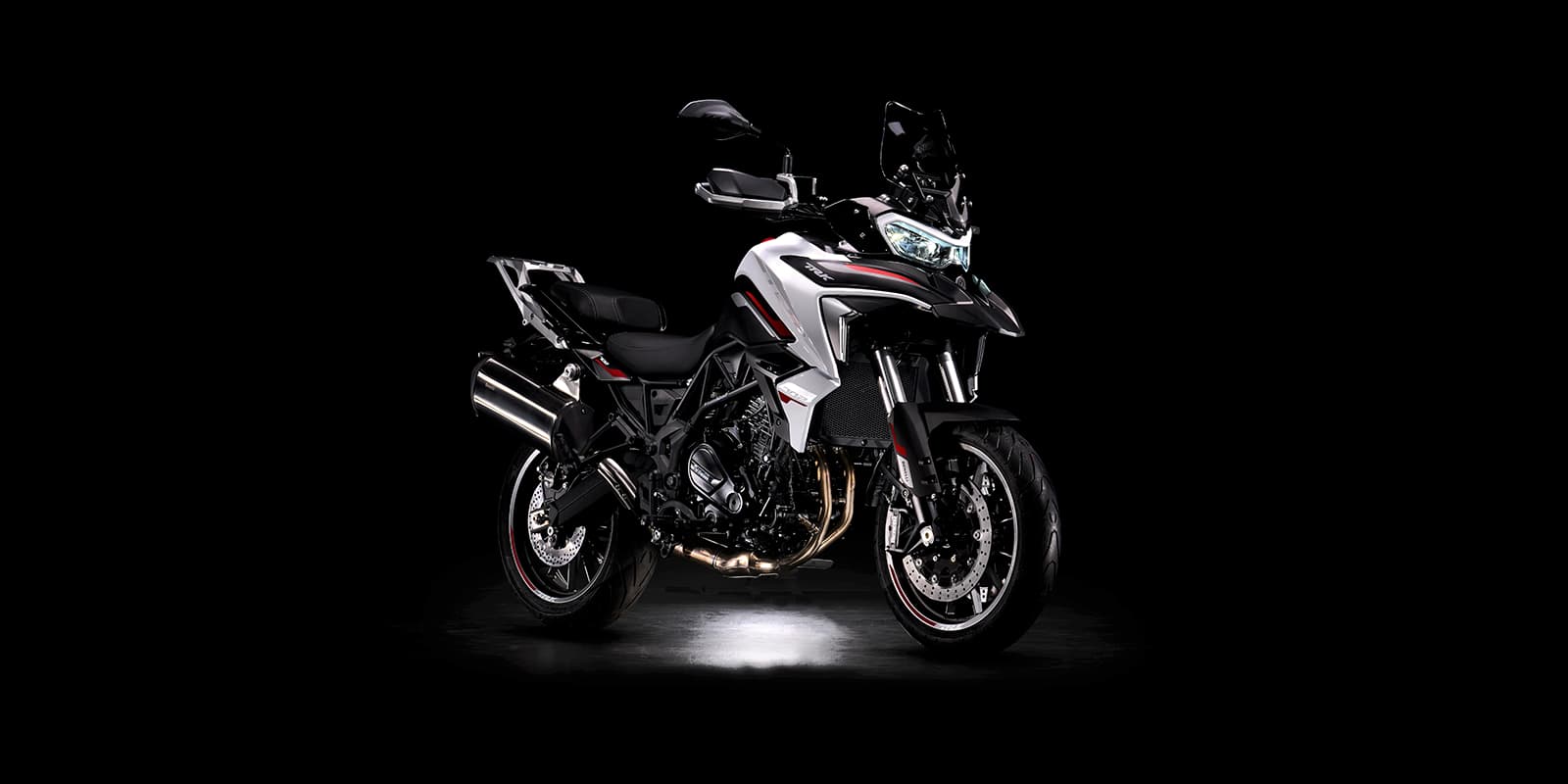 Benelli Rilis Motor Baru Tampang Gagah nan Gahar TRK 702 & 702 X, Harganya Mulai Segini