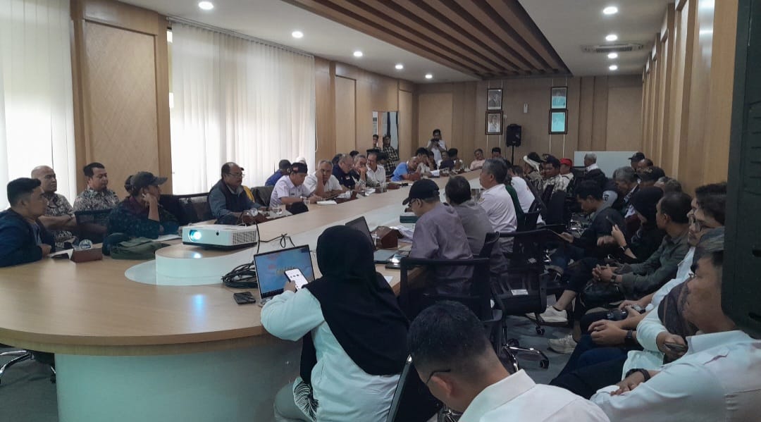 DPRD Kabupaten Bandung Fasilitasi Audensi Paguyuban Rahayu dan Perumda Tirta Raharja Soal SPAM