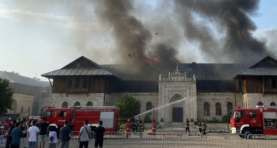 Ponpes Terbakar Diduga Korsleting Listrik, Santri Padamkan Api Mandiri