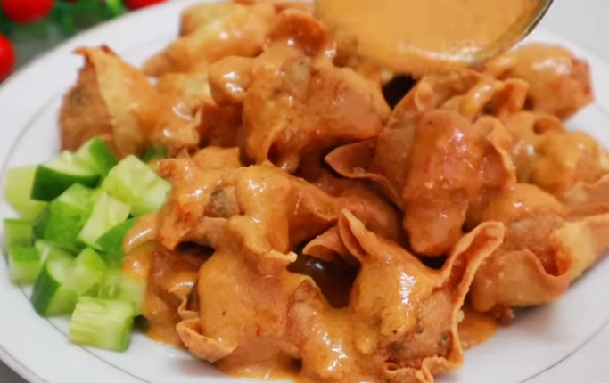 Kulineran ke Bandung? Jangan Lewatkan Batagor Viral yang Lagi Hits Ini!