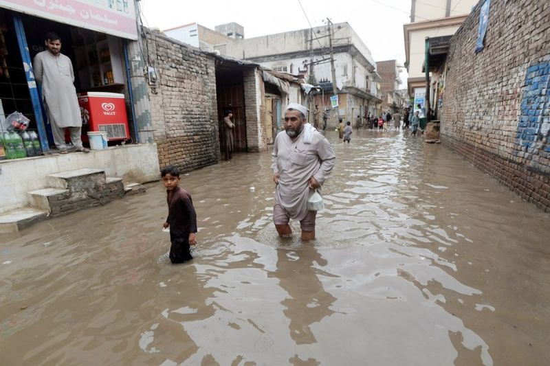 Hujan Deras di Pakistan Utara Menyebabkan Hancurnya Sejumlah Wilayah dan Longsor, Sedikitnya 35 Orang Tewas 
