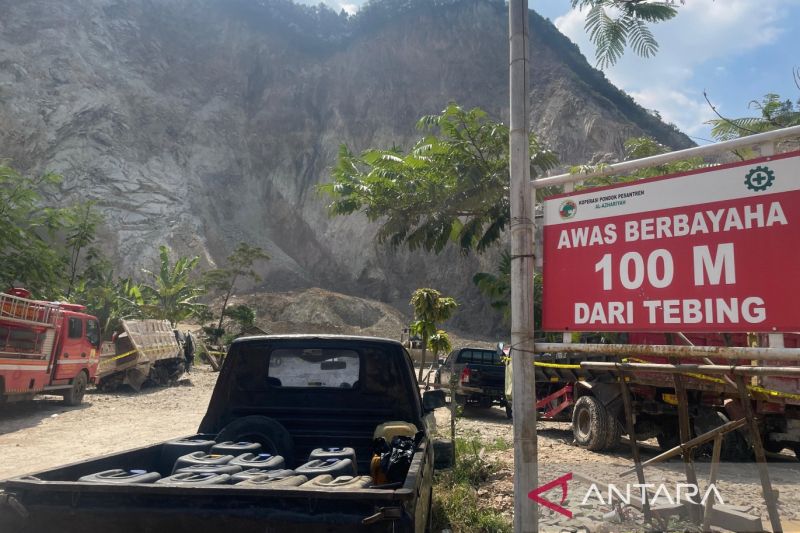 Pemkab Cirebon Tutup Total Tambang Gunung Kuda Usai Tragedi Longsor