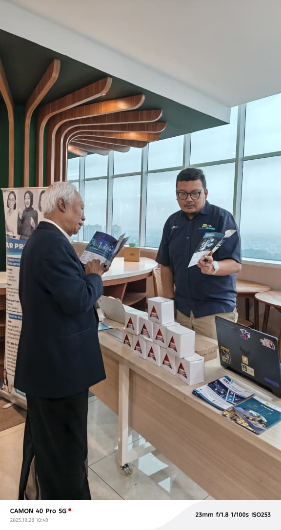 PLN Icon Plus Dukung Workshop & Exhibition Smart Energy Community di Telkom University