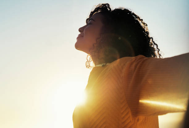 10 Cara untuk Bangkit dari Patah Hati: Menemukan Cahaya di Tengah Keterpurukan