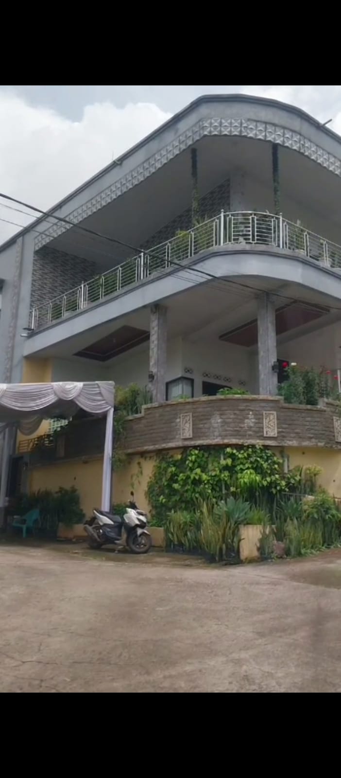 Suasana Rumah Pramugari Pesawat ATR 42-500 di Bogor