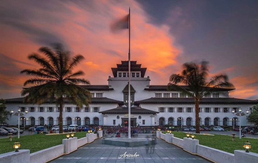 Kenapa Wisata Bandung Selalu Menjadi List Untuk Semua Orang Kunjungi? Se Menarik Apa sih? Yuk Simak di Bawah !