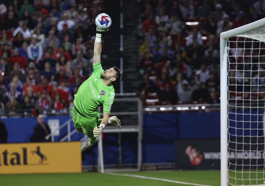 Hasil MLS: FC Dallas vs Austin 2-1, Maarten Paes Lakukan Empat Penyelamatan