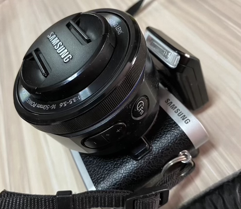 Barang Langka Bisa Jadi Koleksi, Kamera Samsung NX 300 Maksimalkan Kinerja Lewat Fitur Canggih  