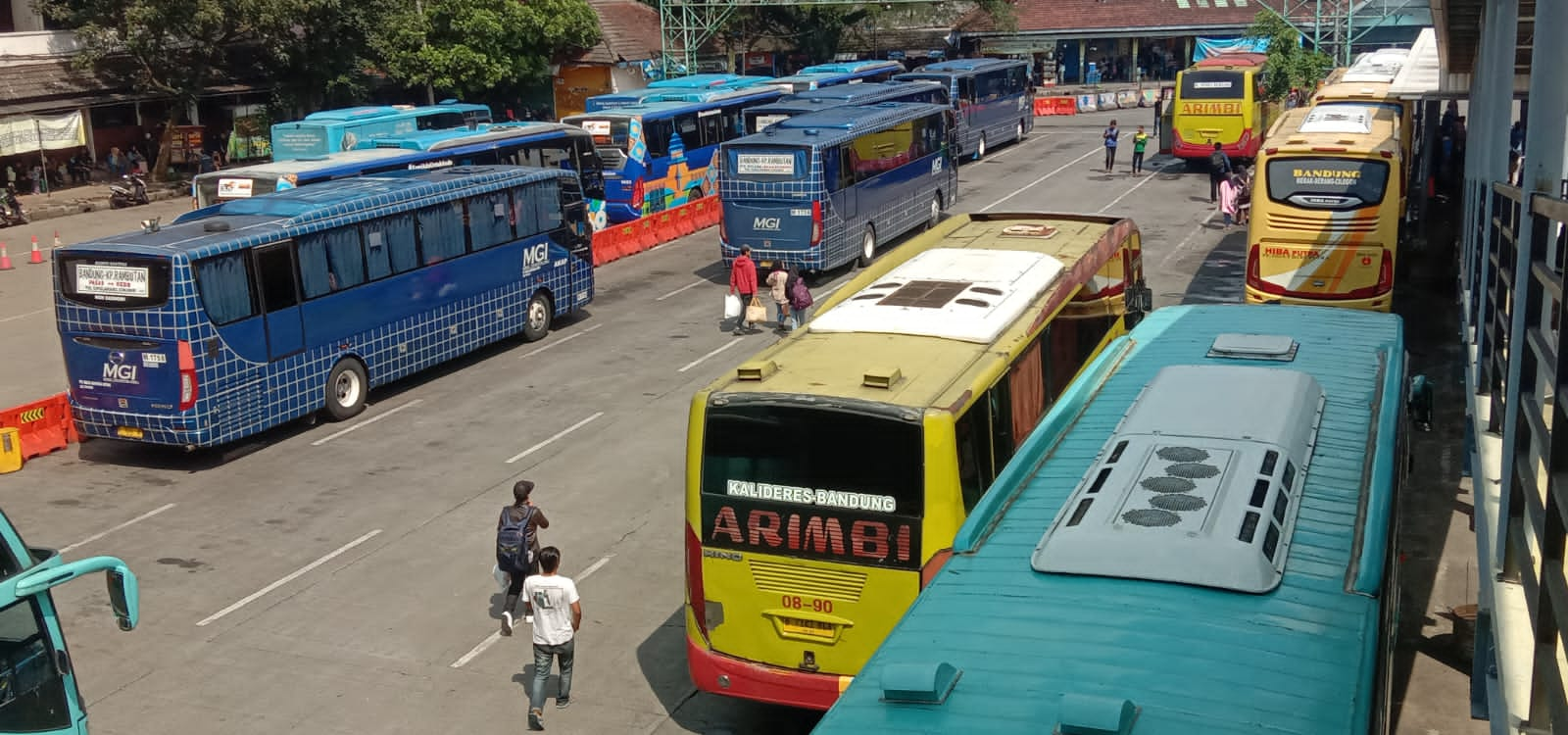 Hari Terakhir Libur, Terminal Leuwipanjang Dipadati Pengunjung