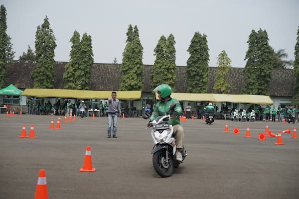 Grab Gelar Pelatihan Keselamatan Berkendara dan Anti-Kekerasan Seksual di Bandung Targetkan Ratusan Ribu Mitra