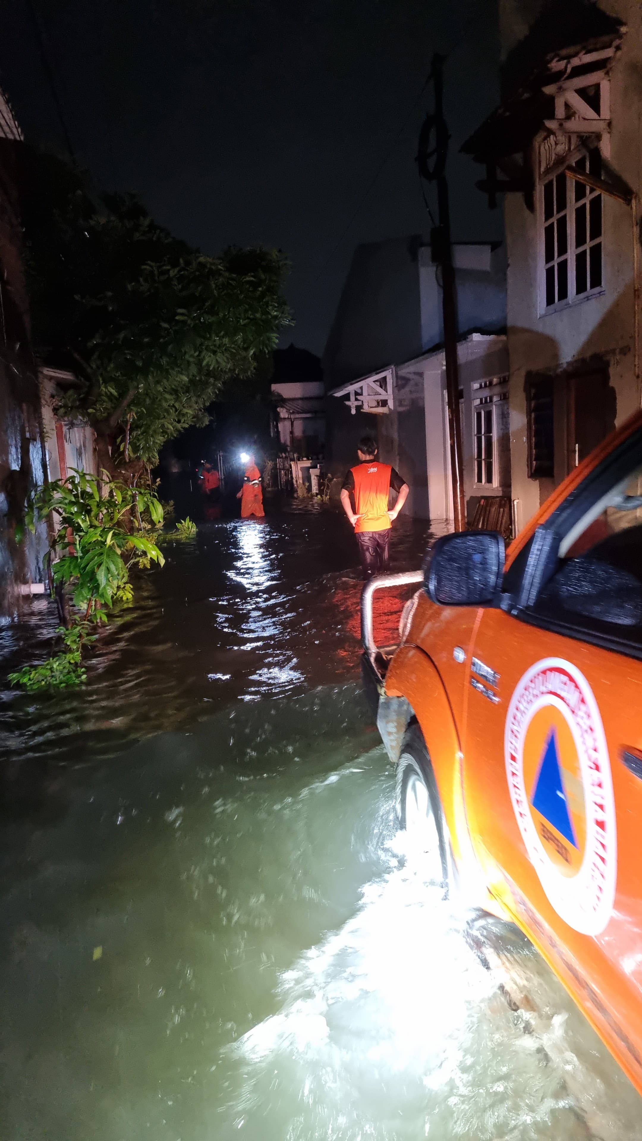 Kota Semarang Dilanda Banjir Hingga Longsor, Terdapat Puluhan Wilayah yang Terdampak