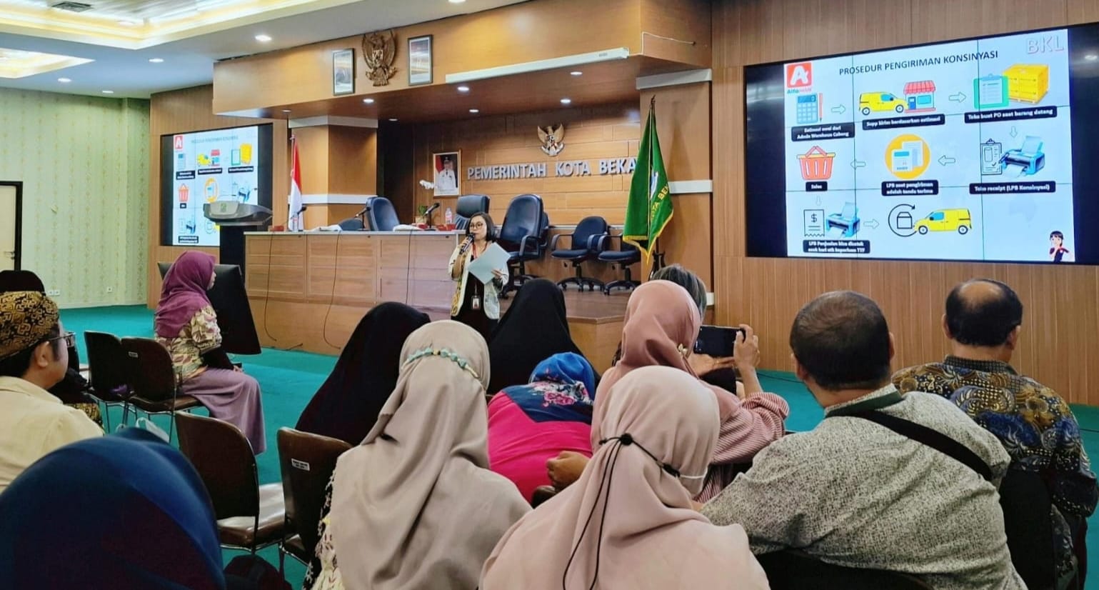 Dukung Kemitraan UMKM, Alfamidi-Dinas Perdagangan Kota Bekasi Gelar Sosialisasi dan Kurasi