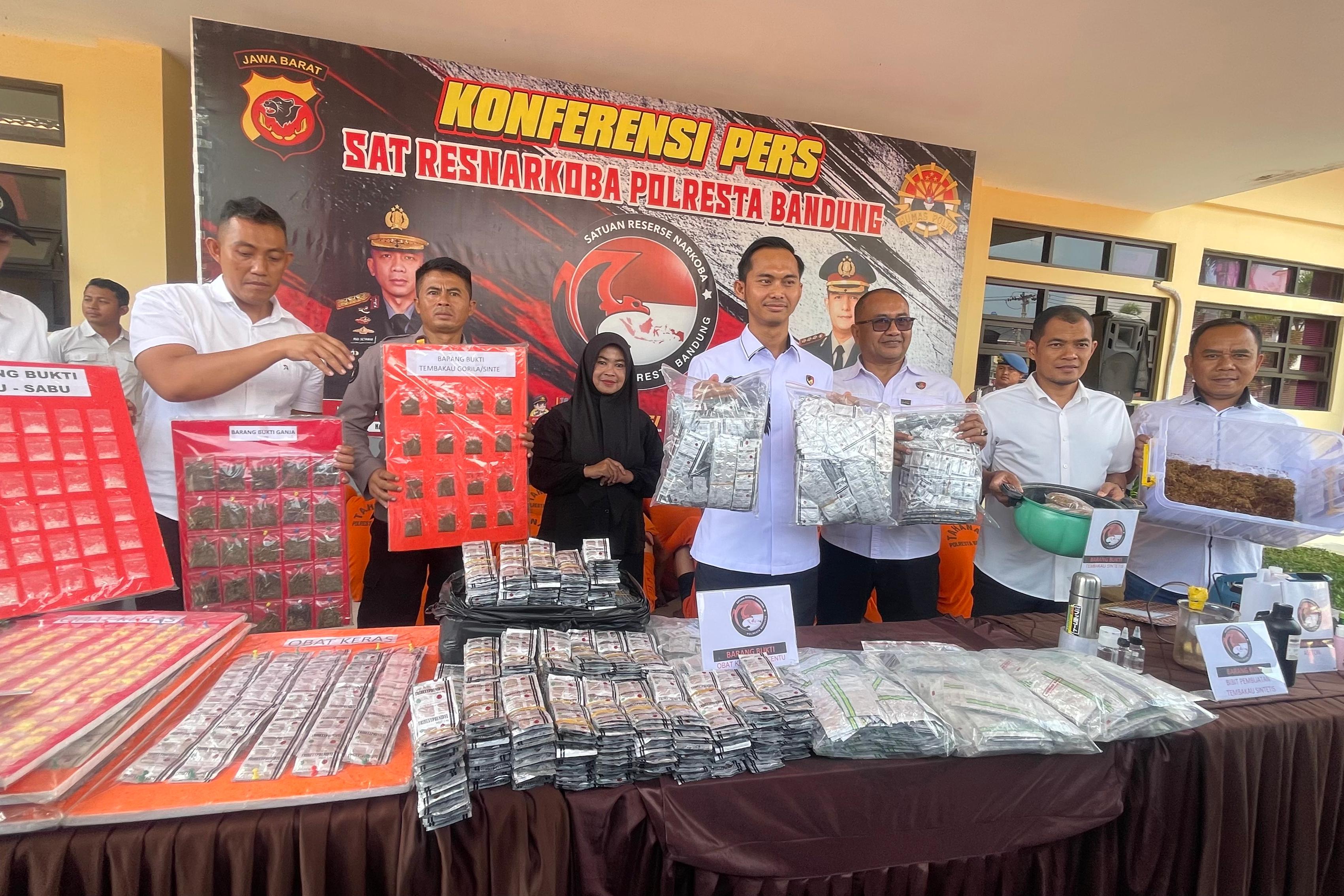 Polresta Bandung Ungkap 26 Kasus Narkoba Selama Oktober 2025, Amankan 31 Tersangka