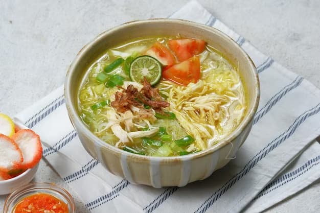 Resep dan Cara Membuat Soto Mie di Rumah Mudah Sekali