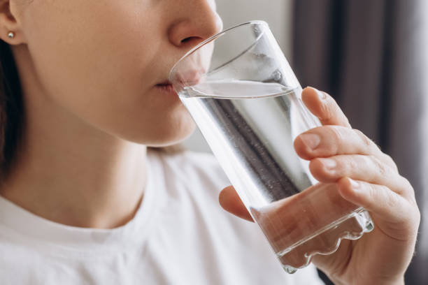 8 Manfaat Luar Biasa Minum Air Putih Ketika Bangun Tidur