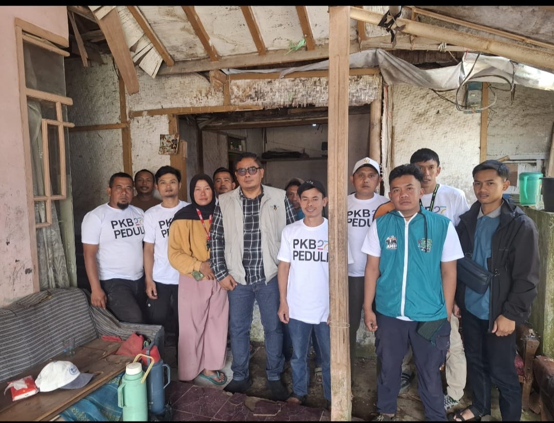Harlah PKB ke-27, Legislator PKB Kabupaten Bandung Hadiat Bedah Rumah Warga Nengkelan Ciwidey