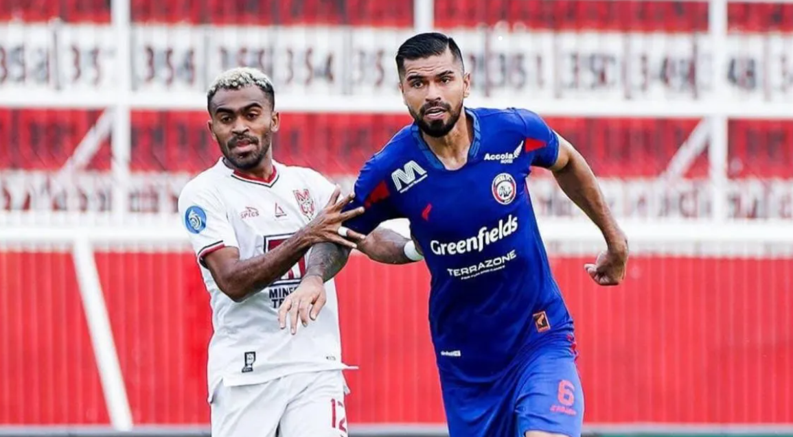  Arema FC Tumbangkan Malut United di Liga 1