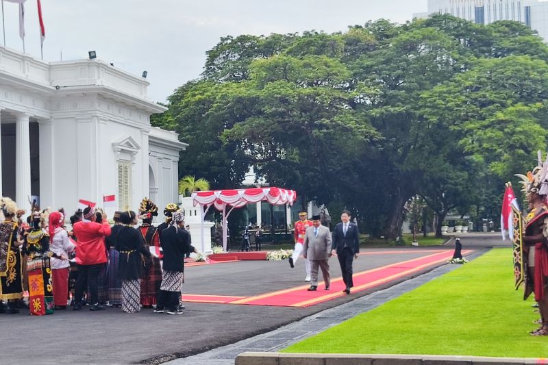 Presiden Prabowo Sambut Kunjungan Resmi Perdana Menteri Singapura Lawrence Wong di Istana Merdeka