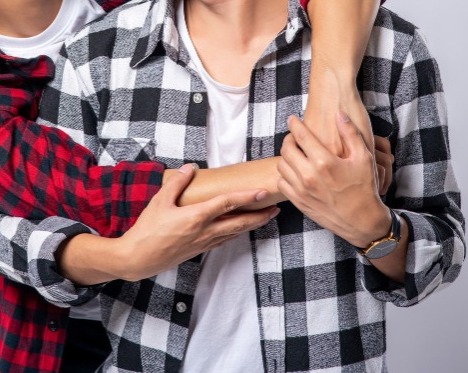 Sering Nonton Porno Sesama Jenis, Penjual Kebab Cabuli Tiga Anak Laki-Laki di Cibinong Bogor