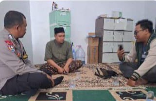 Tidak Terima Ditegur agar Buka Alas Kaki, Diduga WNA Asal Arab Saudi Dorong Petugas Masjid