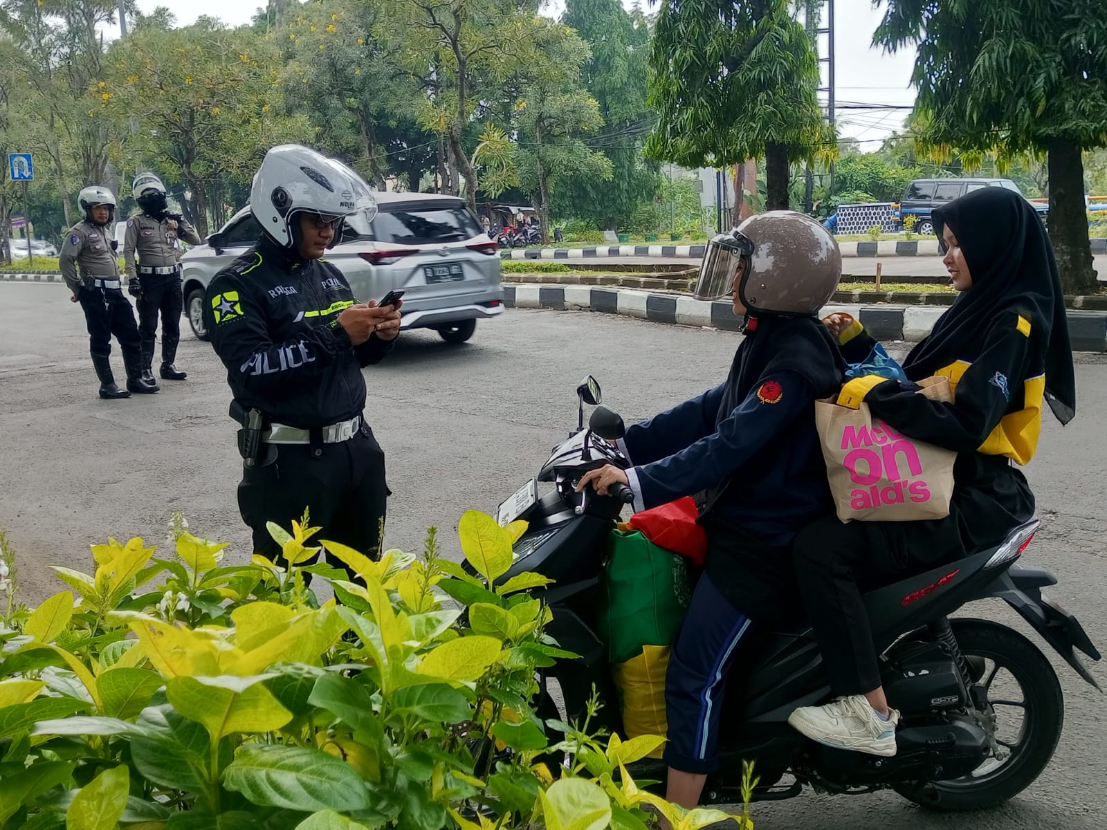 Penertiban Lalu Lintas di Cibinong Bogor: 105 Kendaraan Diperiksa, 70 Dikenakan Tilang