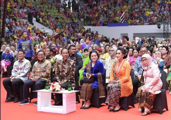 Presiden Joko Widodo Ajak Masyarakat Lestarikan Kebaya pada Hari Kebaya Nasional