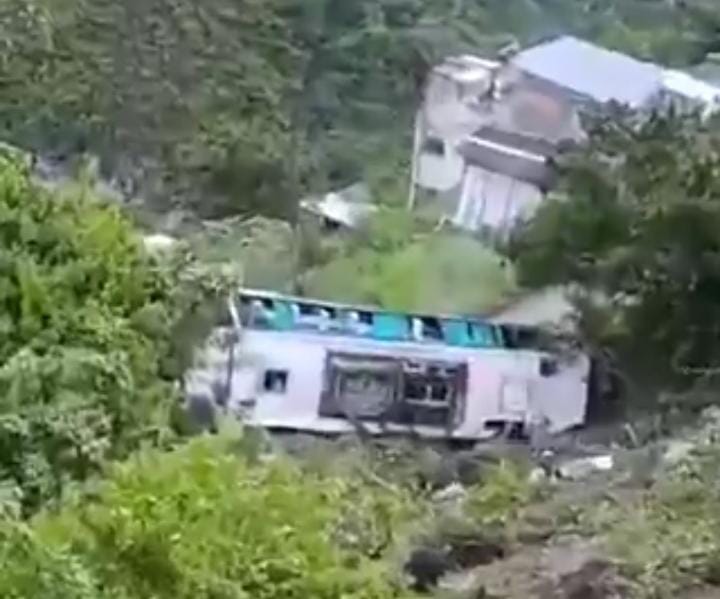 Kecelakaan Bus di Kolombia Sebabkan 13 Orang Tewas, dan 29 Luka-Luka