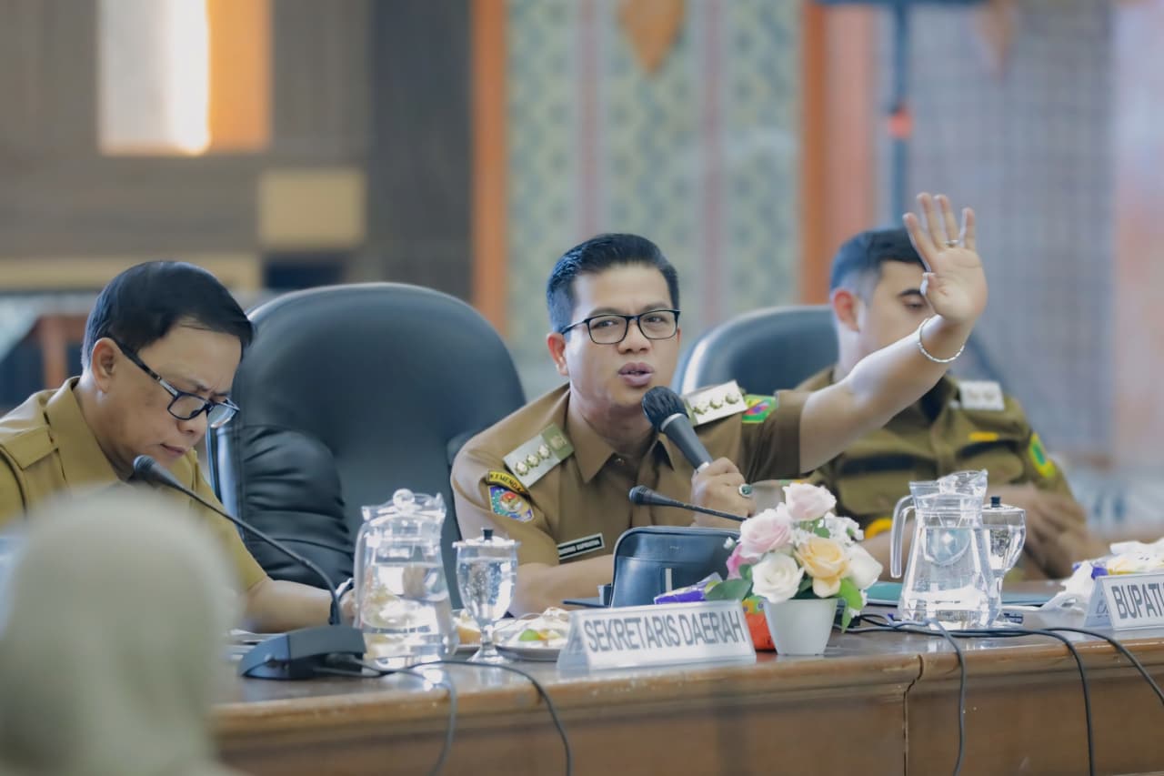 Bupati Bandung Minta Kepala OPD dan Camat Jelaskan Alasan Kebijakan Penyesuaian Tukin ASN
