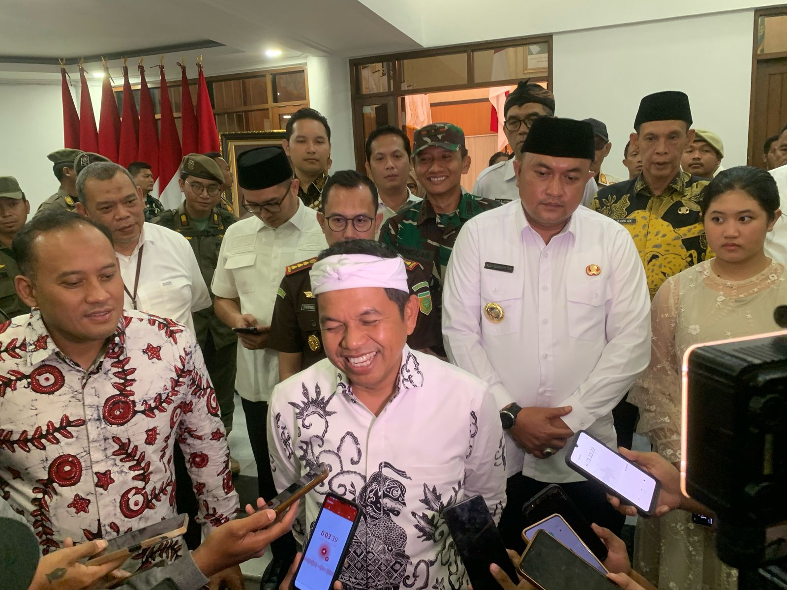 Gubernur Jawa Barat Dedi Mulyadi Sentil Gaya Penertiban Kementerian Kehutanan