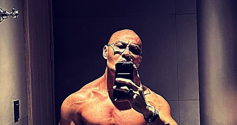 Deddy Corbuzier Beri Review Buruk Film Barbie dan Oppenheimer