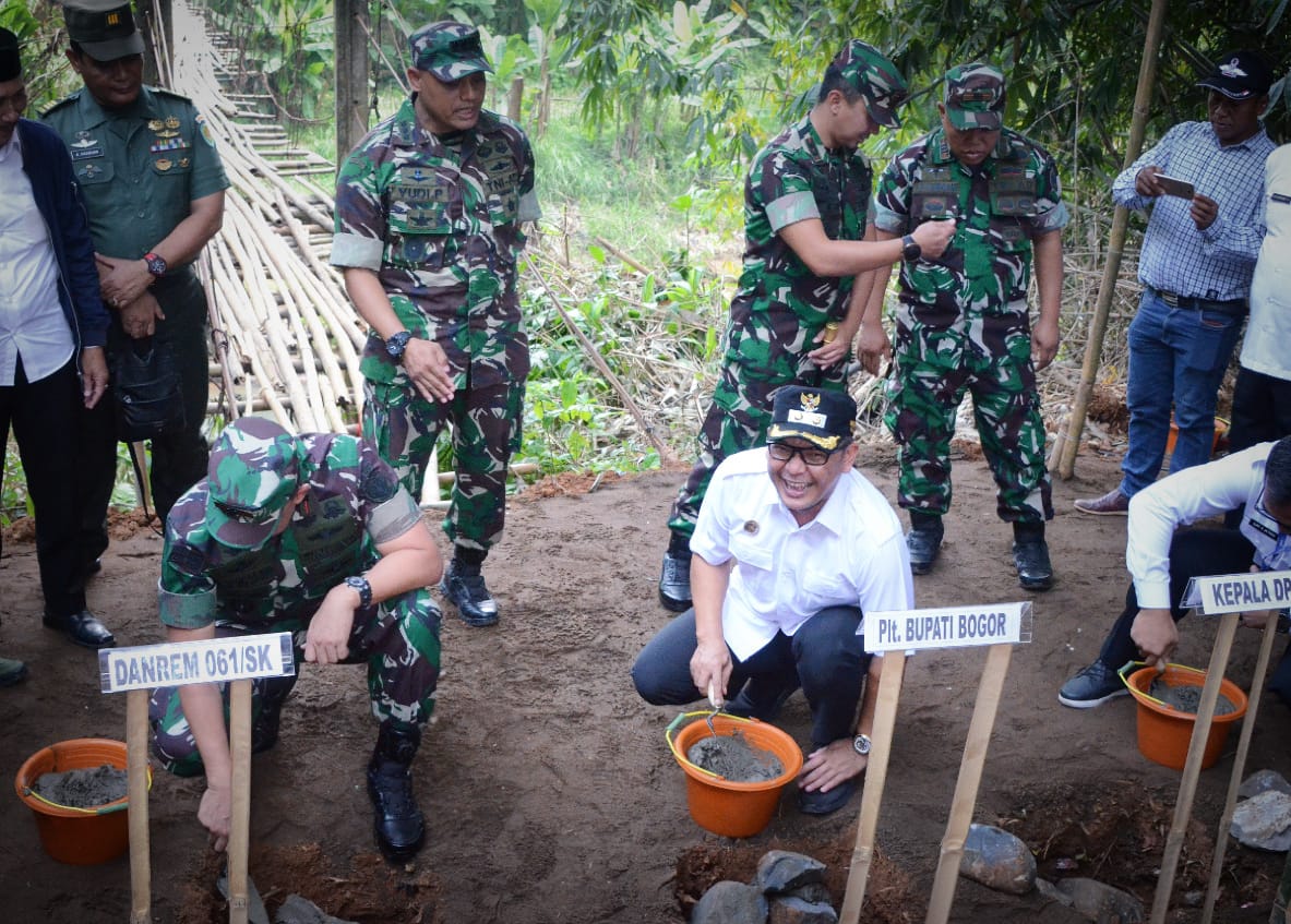 Sisir Daerah Terisolir, Pemkab Bogor Kembali Bangun Tiga Puluh Jembatan Rawayan di 26 Desa