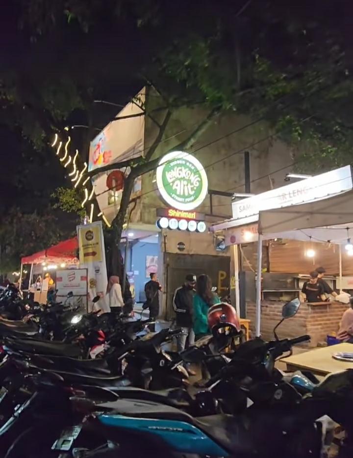 Bingung Kulineran dimana? Inilah 4 Rekomendasi Kuliner Malam Paling Populer di Bandung!