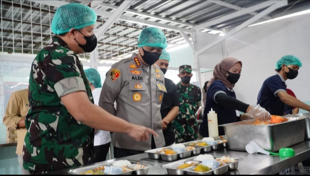 Kapolresta Bandung Tinjau Dapur MBG di Bojongsoang: Cek Fasilitas hingga Mekanisme Distribusi Makanan