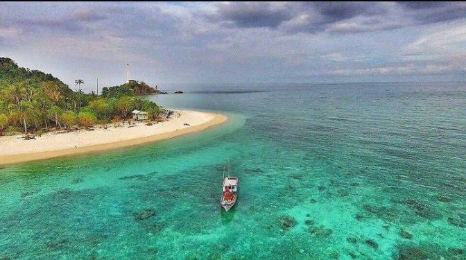 Wisata Pulau Natuna: Pesona Alam dan Keindahan Laut yang Mempesona di Ujung Nusantara 