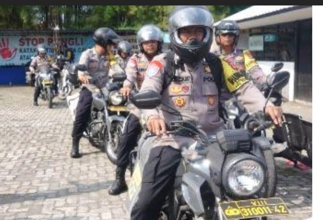 Polresta Bandung Sebar Ribuan Paket Kurban Idul Adha 1446 H: Diantar Langsung oleh Bhabinkamtibmas