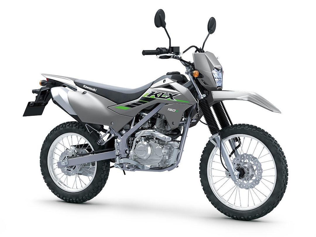 Kawasaki KLX150S dan KLX150SM ‘Di-Refresh’, Motor Trail Performa Gahar Siap Libas Berbagai Medan