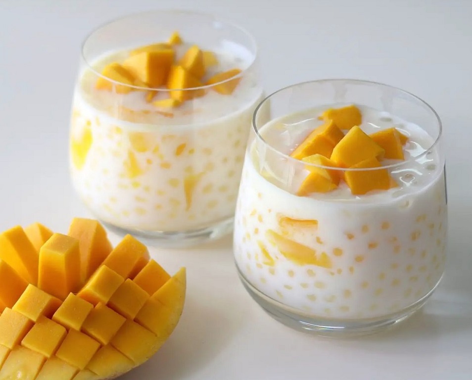 Menikamati Segarnya Mango Sago di Tengah Panasnya Cuaca Saat Ini