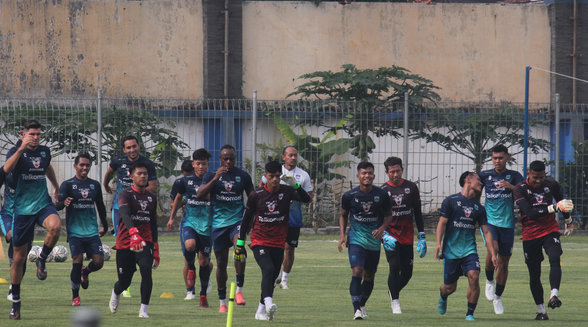 Line Up Persib vs Borneo FC, Teja Paku Alam Kembali di Mistar Gawang, Kakang Rudianto Perkuat Sisi Kanan